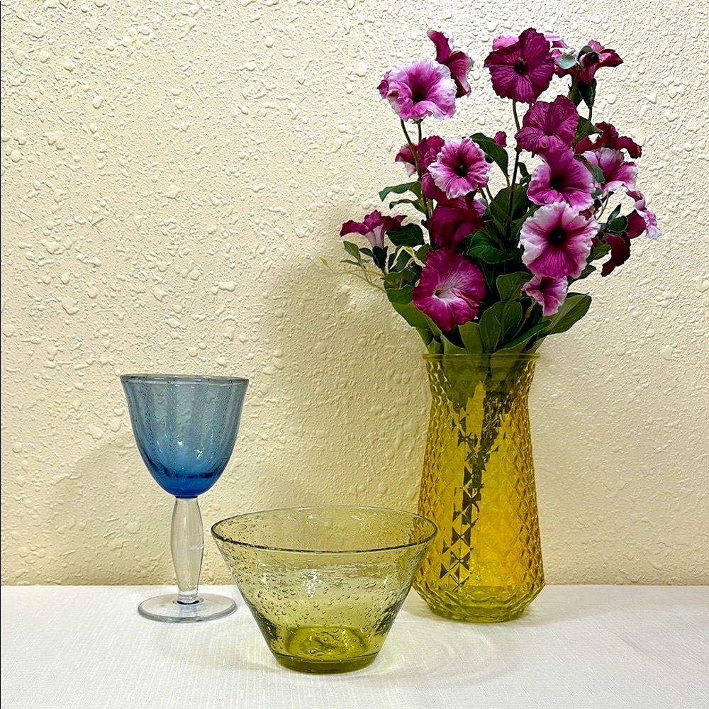 Vibrant Green and Yellow Glass Art Bowl